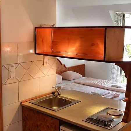 ゲストハウス Samorin Rooms
